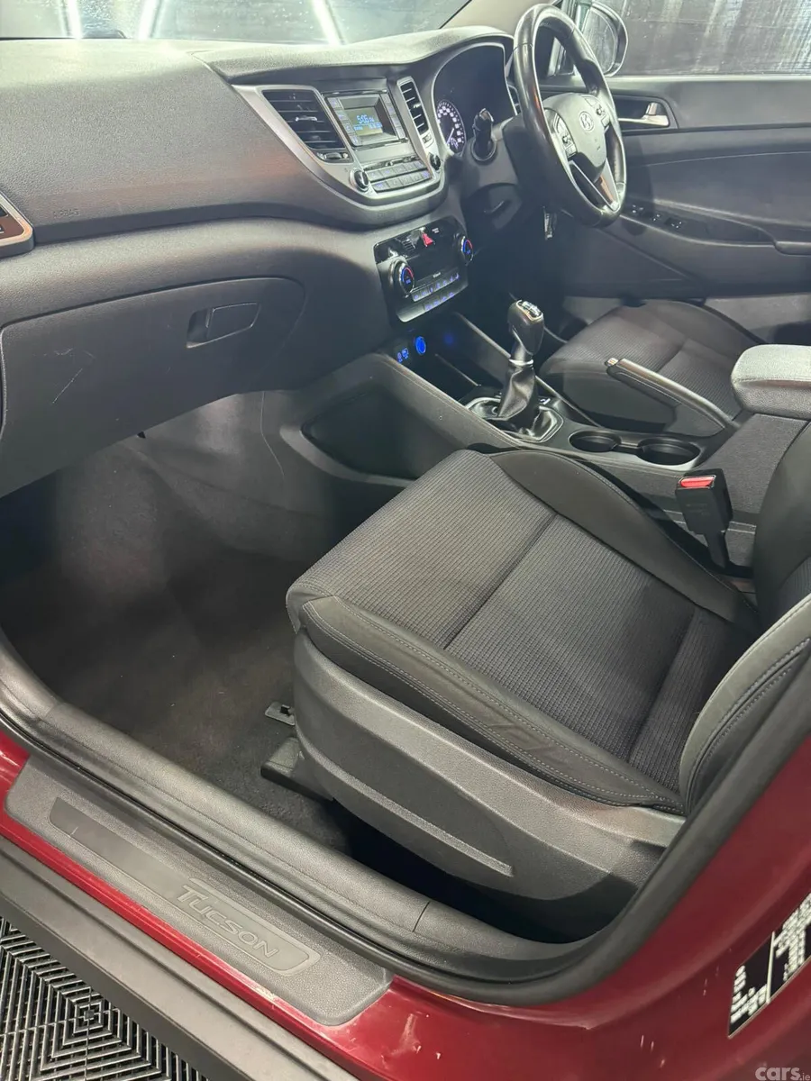 Hyundai Tucson SUV, Diesel, 2016, Red