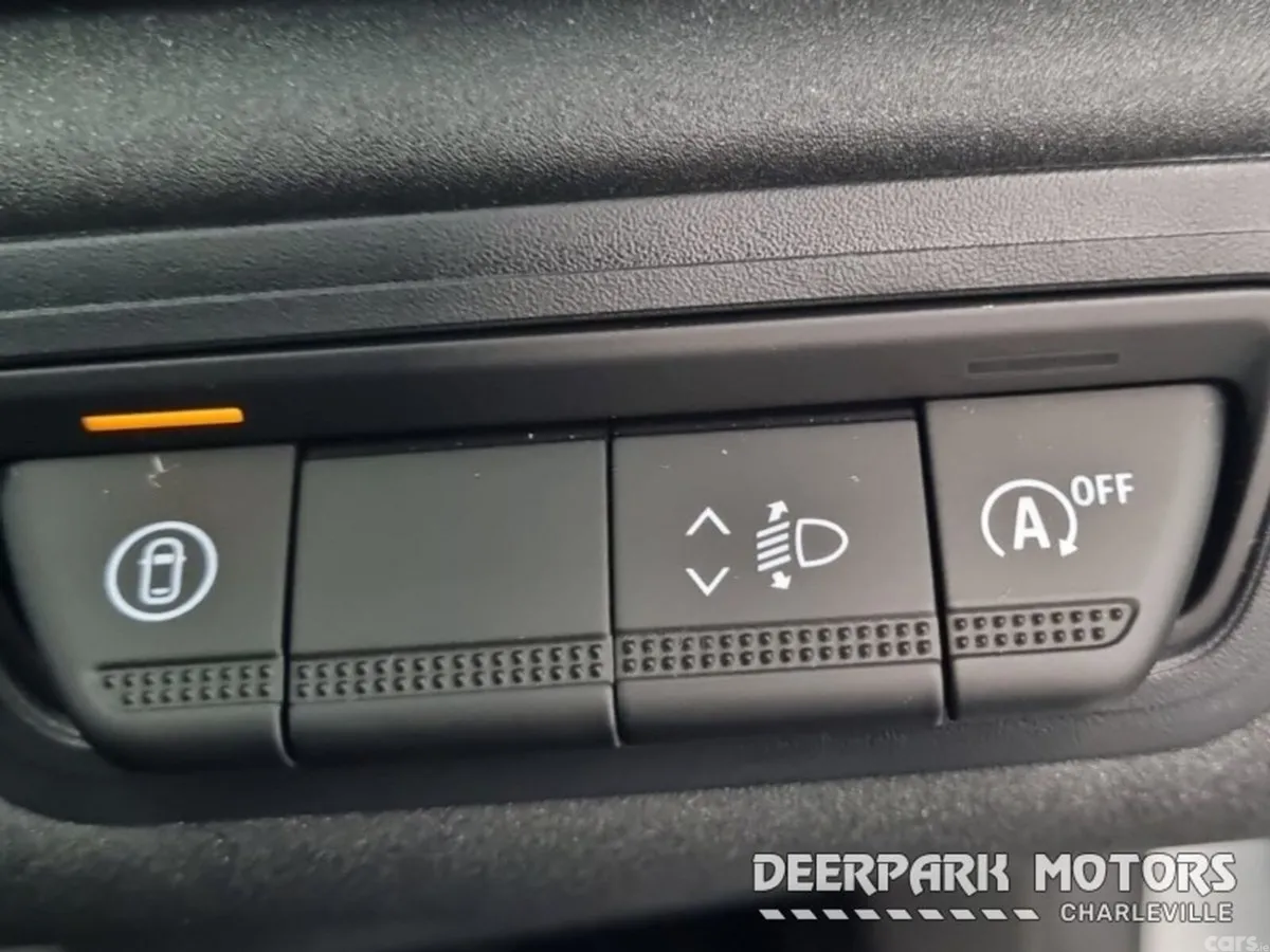 Renault Symbioz Hatchback, Petrol Hybrid, 2026, White