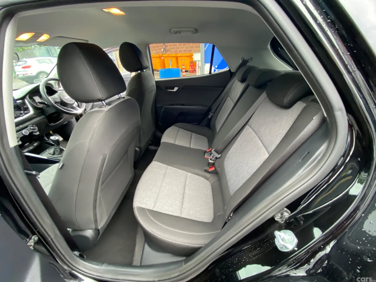 Kia Stonic Estate/Jeep, Petrol, 2023, Black