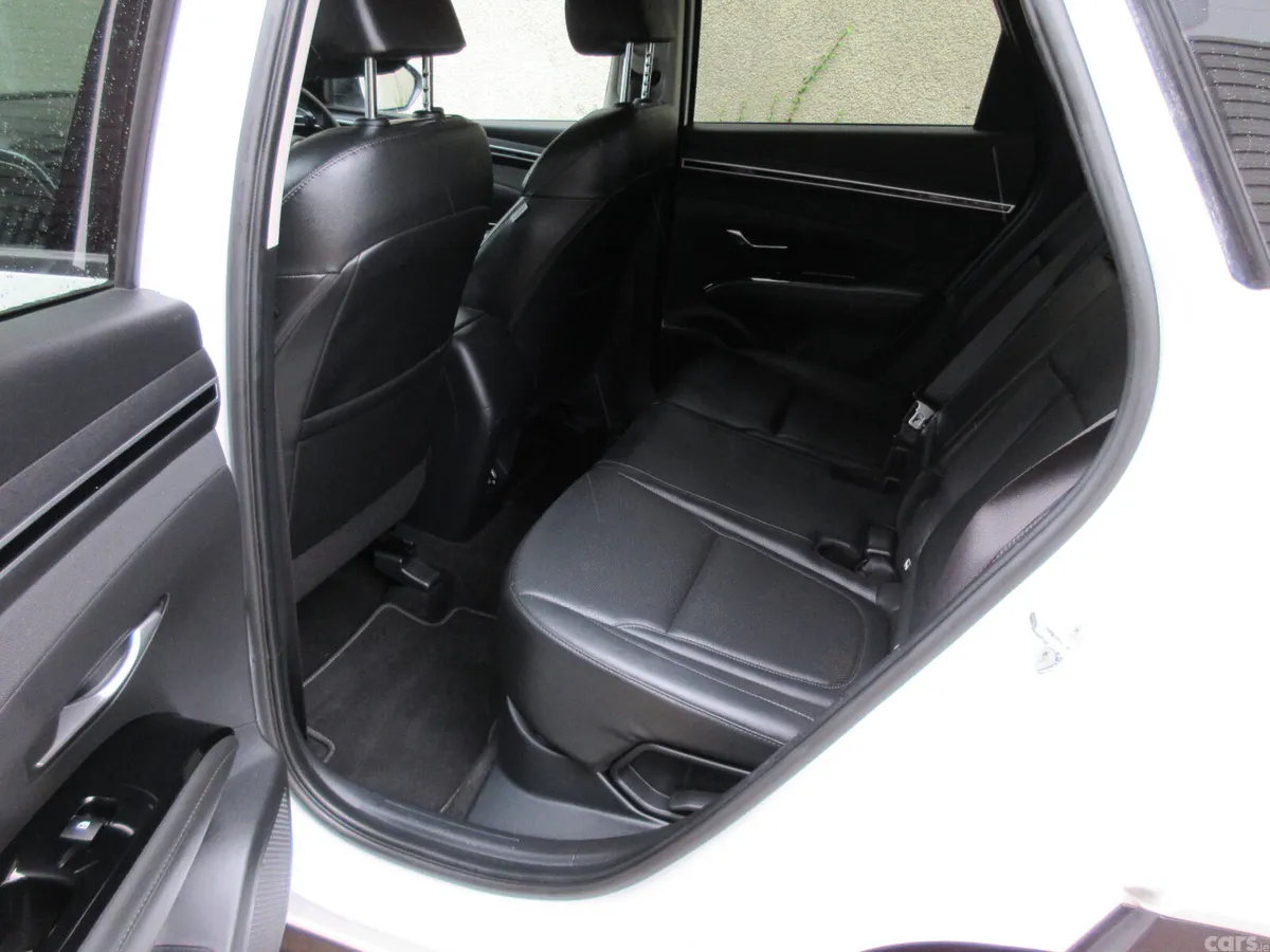 Hyundai Tucson SUV, Petrol Hybrid, 2022, White