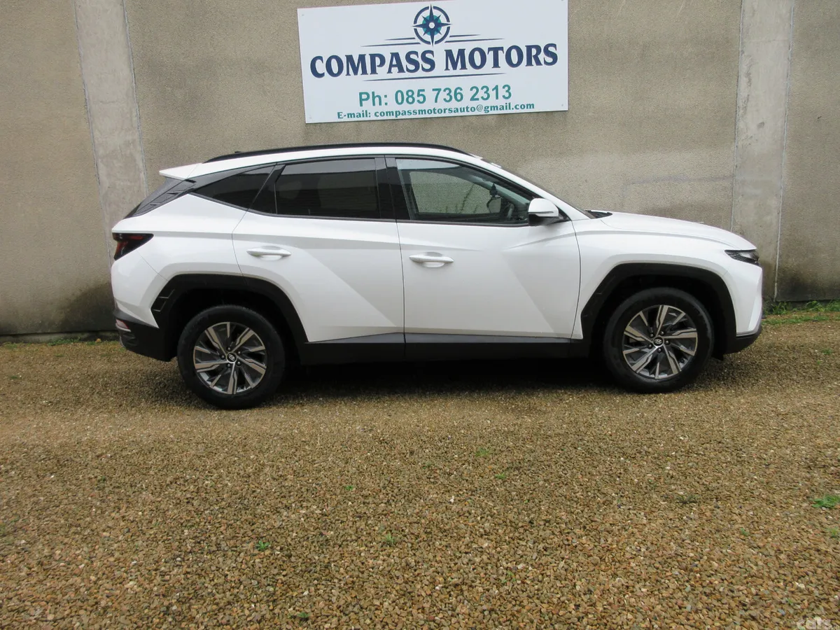 Hyundai Tucson SUV, Petrol Hybrid, 2022, White