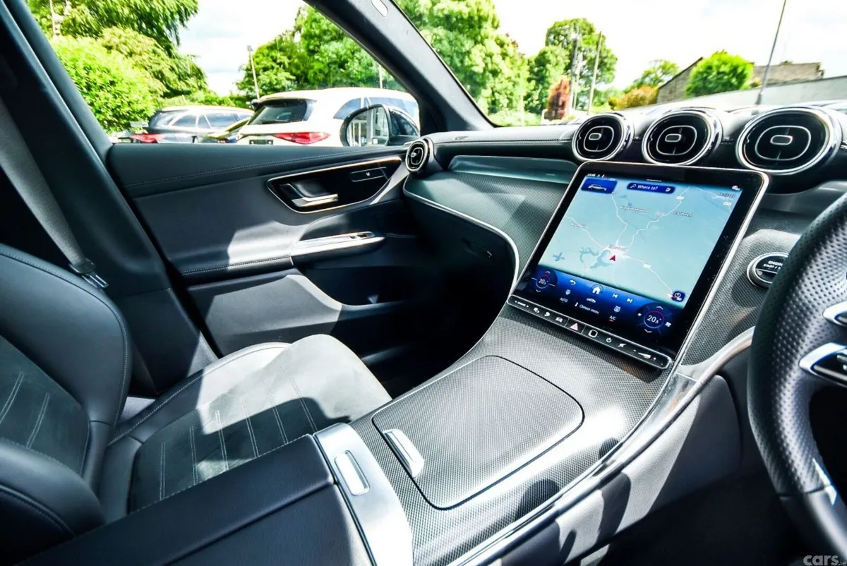 Mercedes-Benz GLC SUV, Diesel Plug-in Hybrid, 2025, White