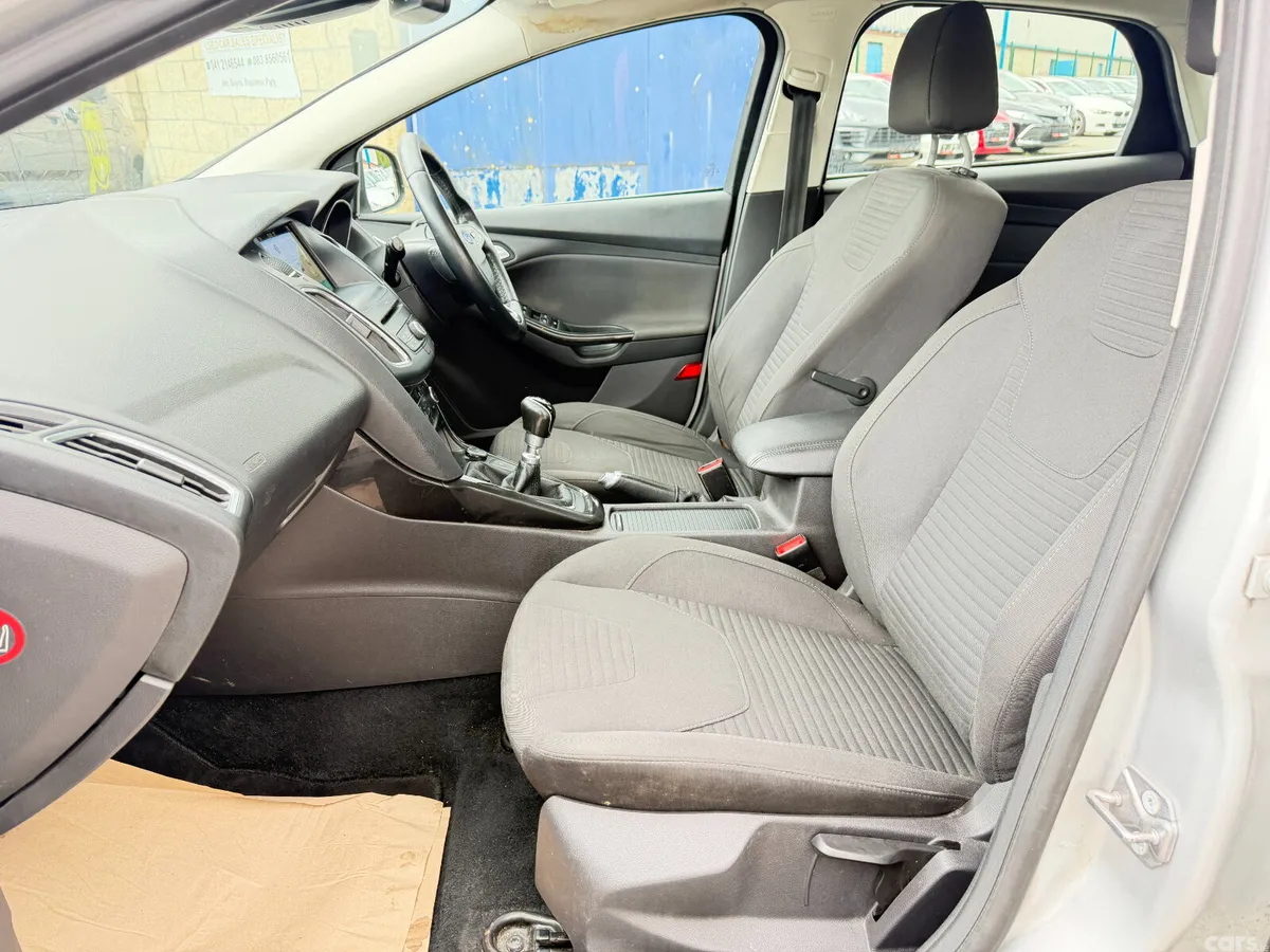 Ford Focus Hatchback, Diesel, 2017, Silver