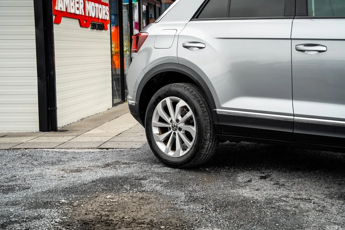 Volkswagen T-Roc SUV, Diesel, 2023, Silver