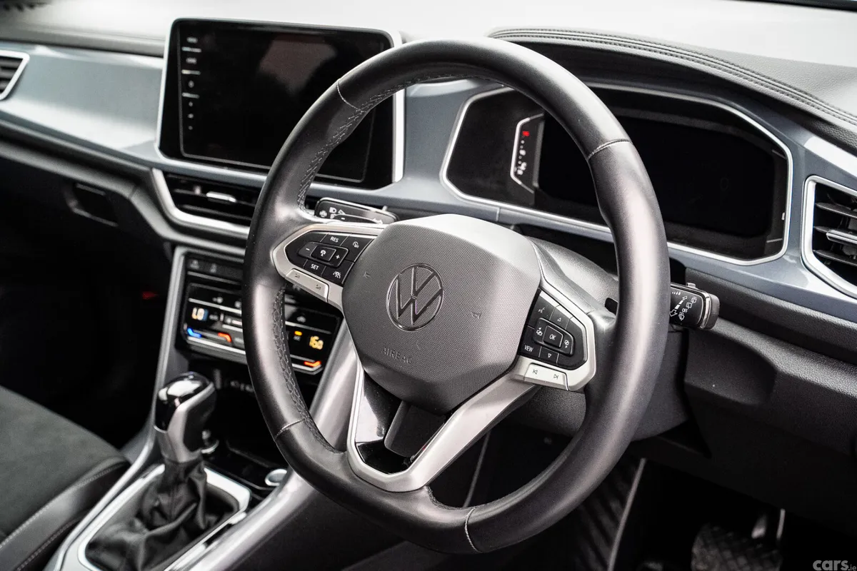 Volkswagen T-Roc SUV, Diesel, 2023, Silver