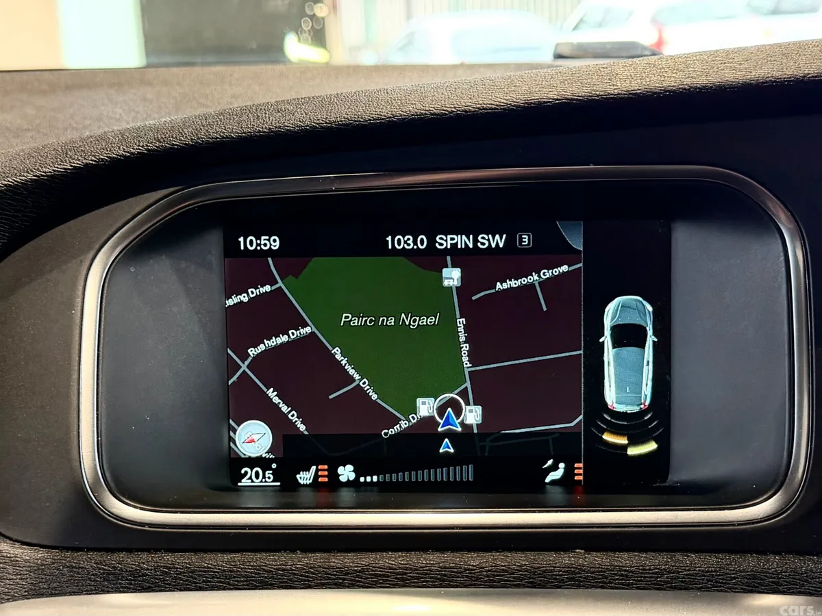 Volvo V40 Hatchback, Diesel, 2016, Blue