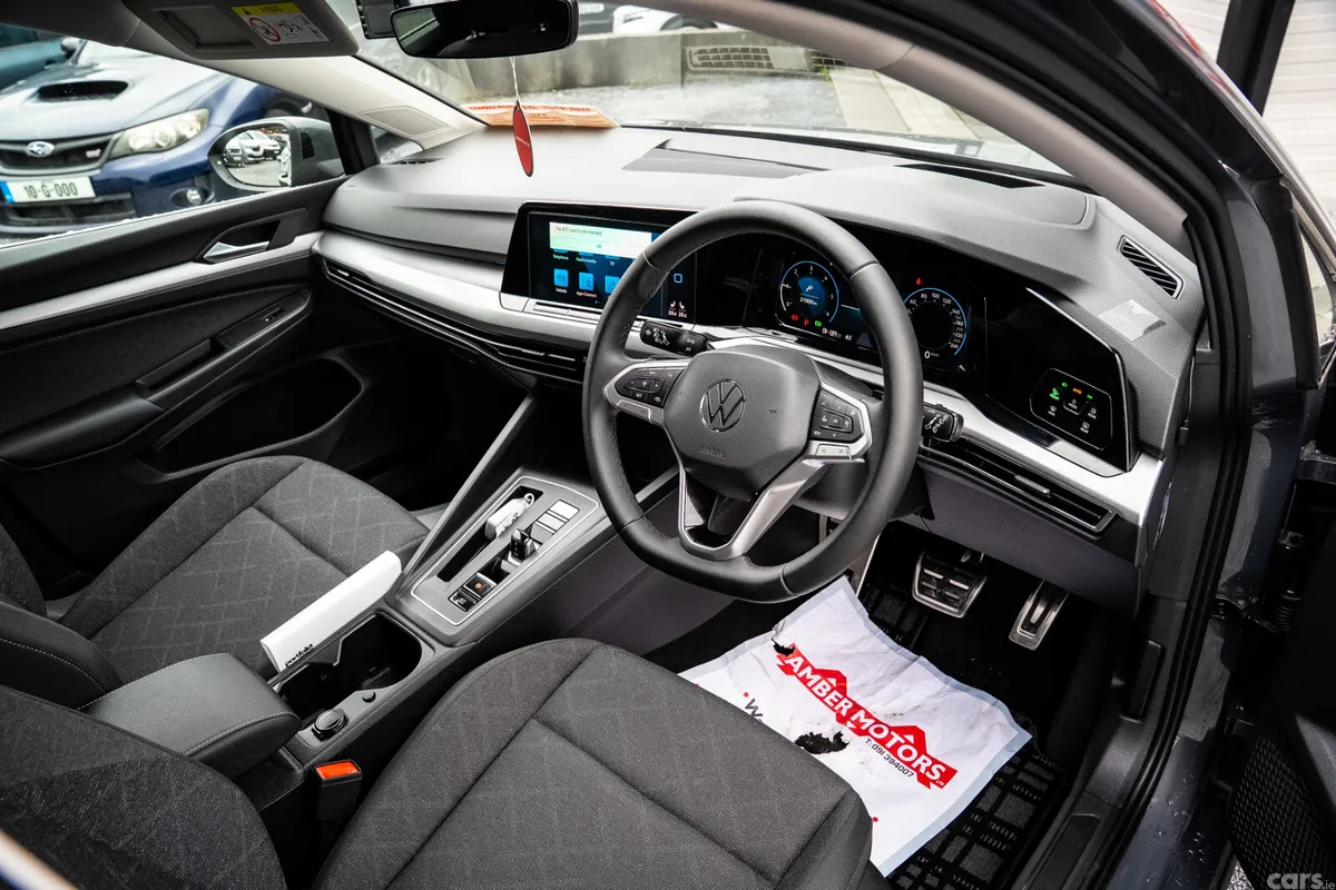 Volkswagen Golf Hatchback, Diesel, 2023, Grey