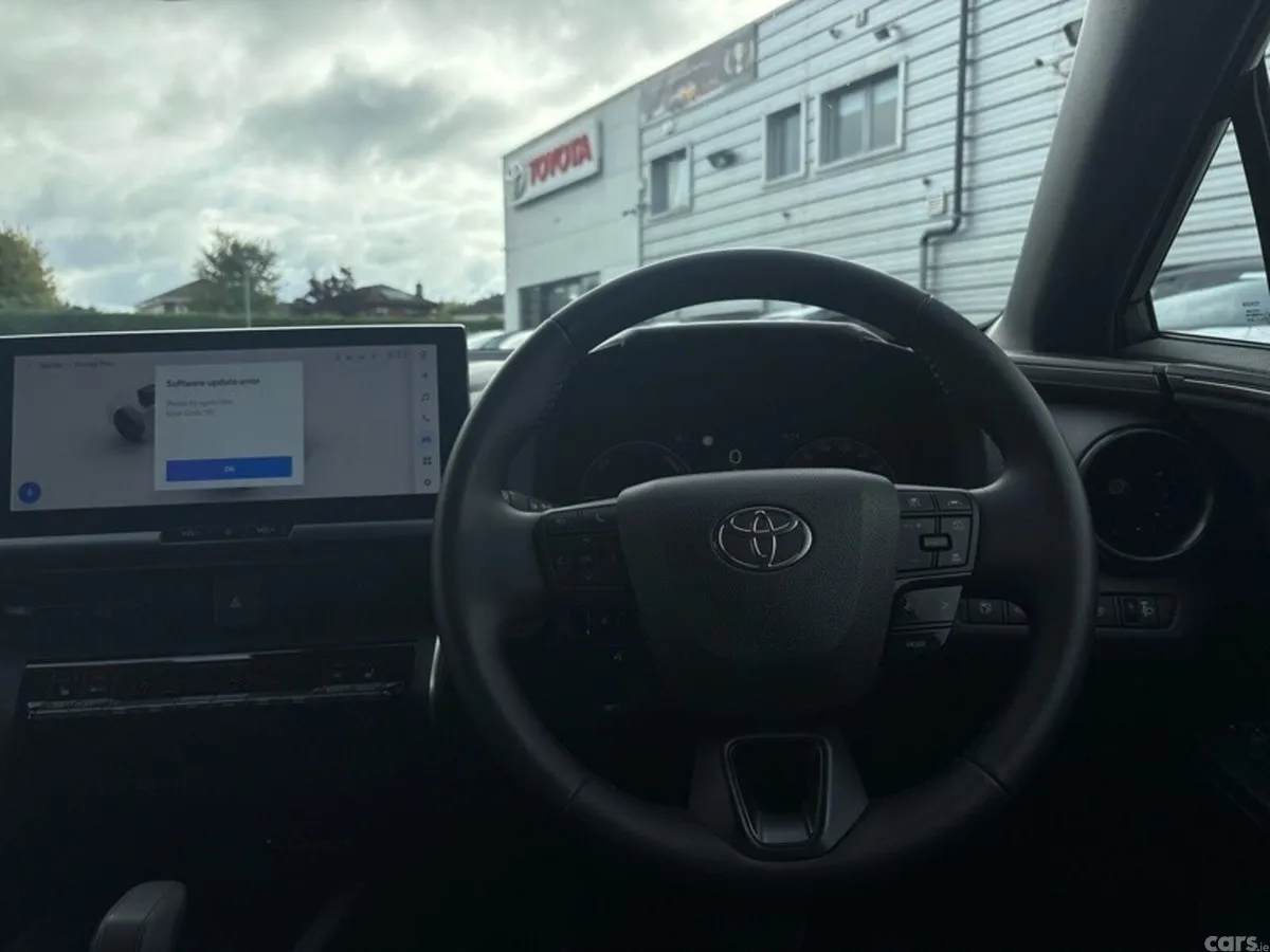 Toyota C-HR SUV, Petrol Hybrid, 2024, Grey