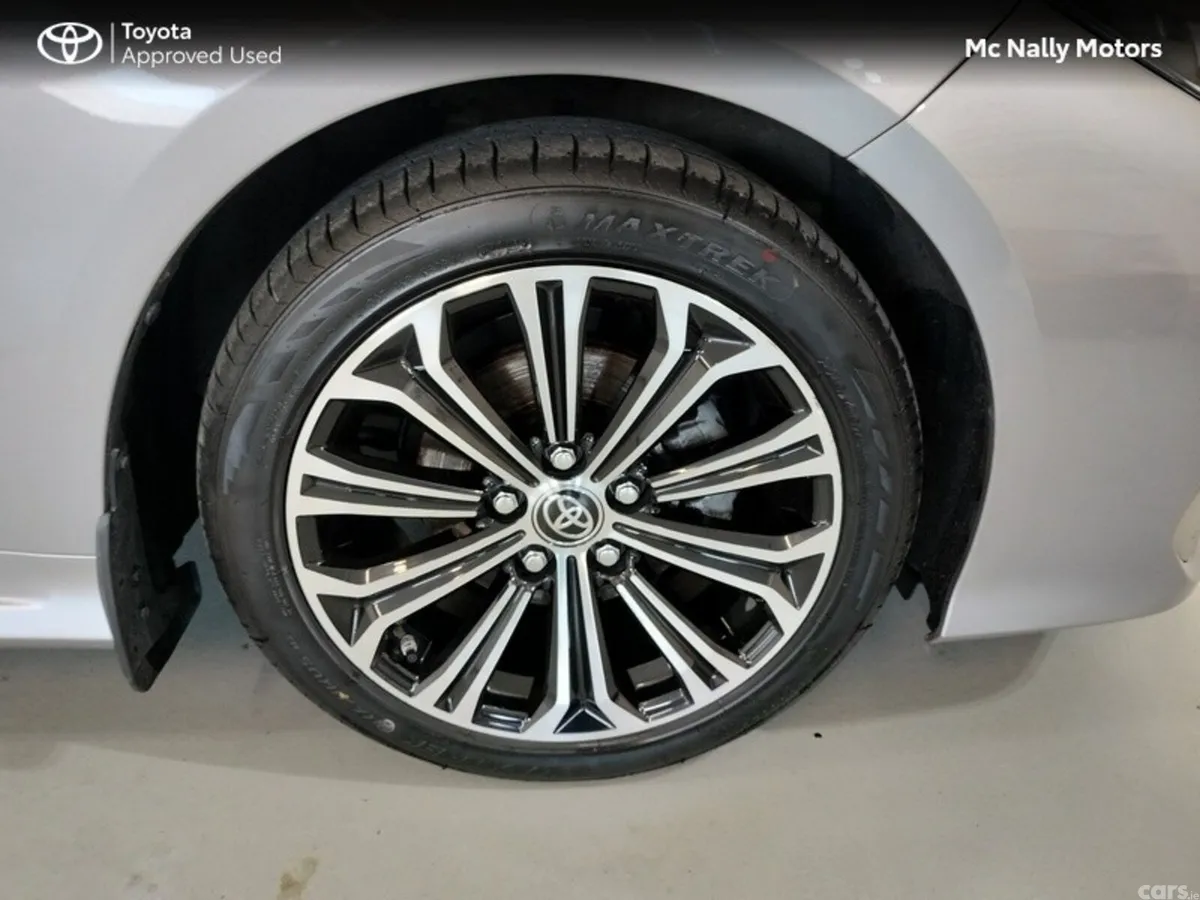 Toyota Corolla Saloon, Petrol Hybrid, 2021, Grey