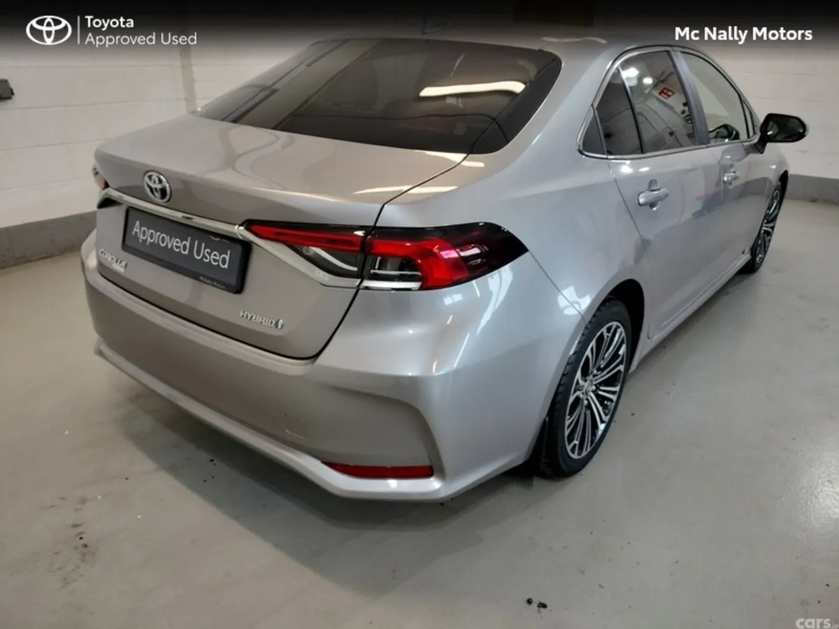 Toyota Corolla Saloon, Petrol Hybrid, 2021, Grey