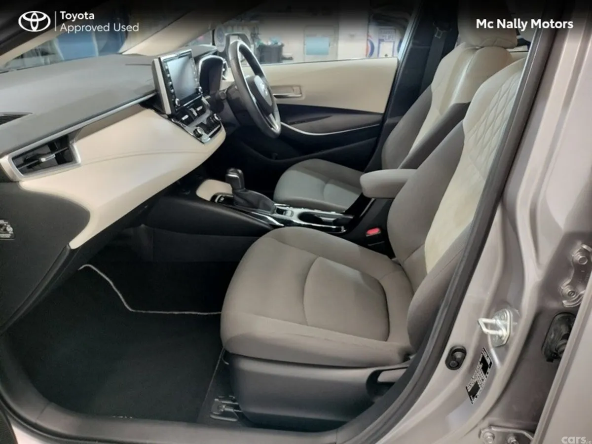 Toyota Corolla Saloon, Petrol Hybrid, 2021, Grey