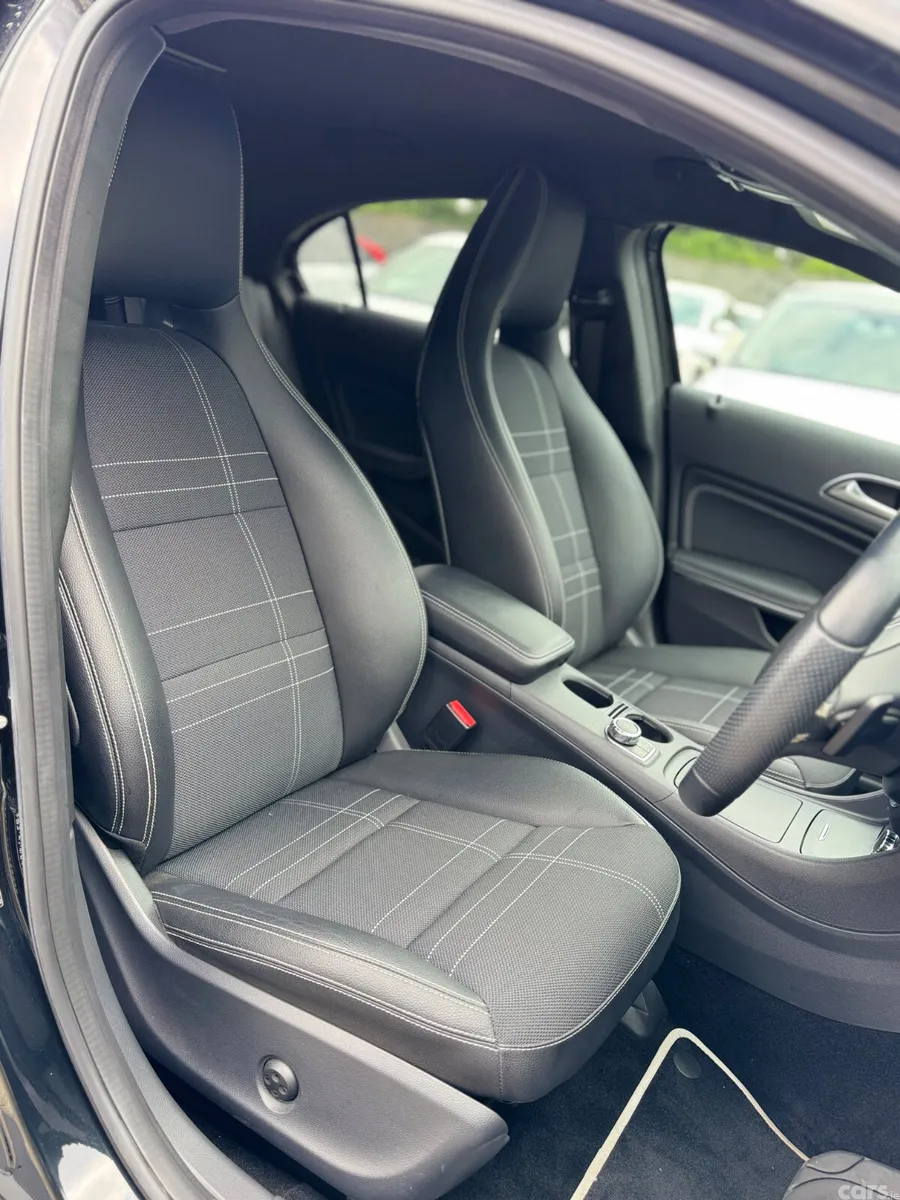 Mercedes-Benz A-Class Hatchback, Petrol, 2014, Black