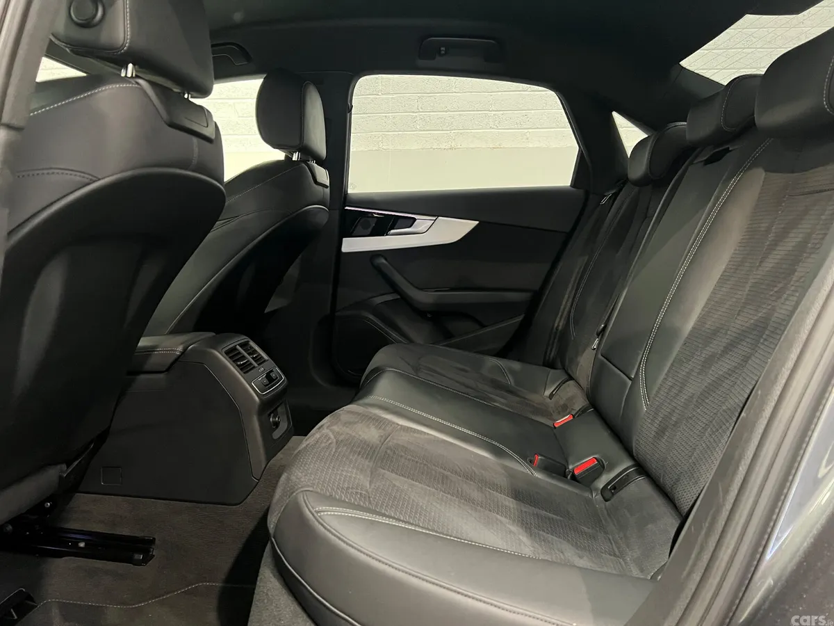 Audi A4 Saloon, Diesel, 2022, Grey