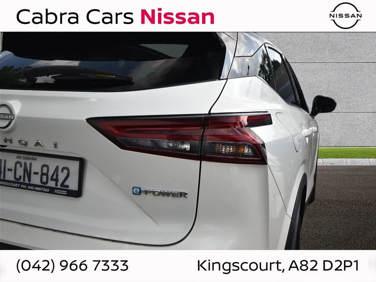 Nissan Qashqai MPV, Petrol Hybrid, 2024, White