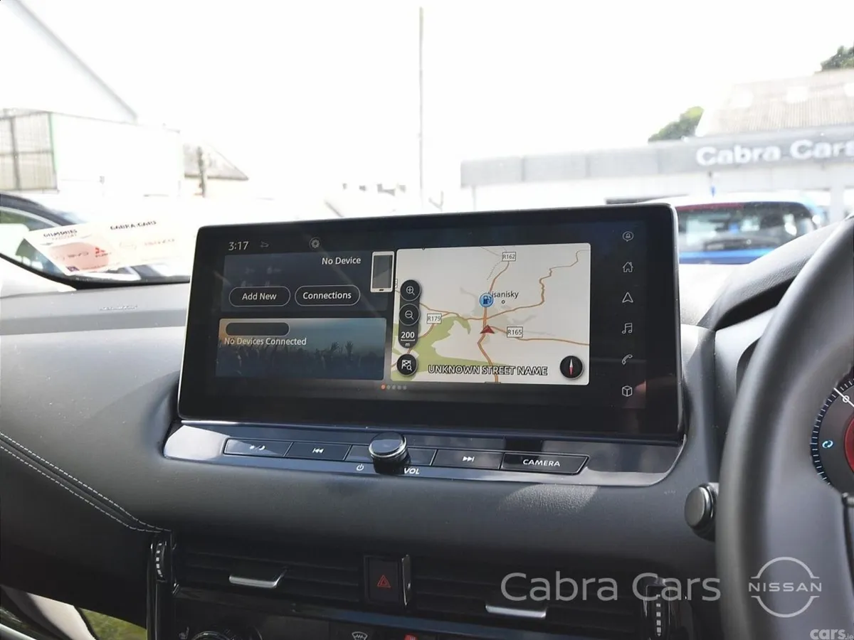 Nissan Qashqai MPV, Petrol Hybrid, 2024, White