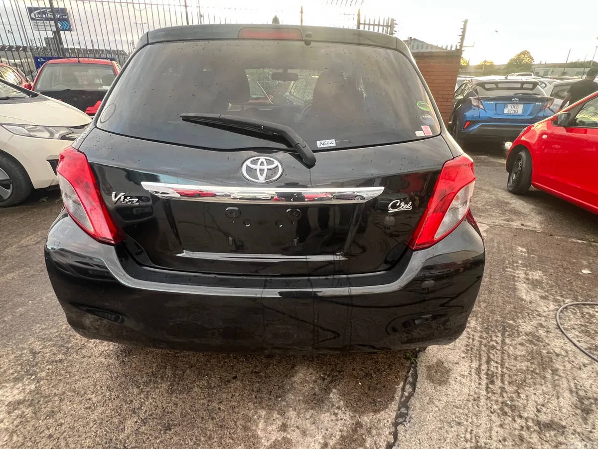 Toyota Vitz Hatchback, Petrol, 2014, Black