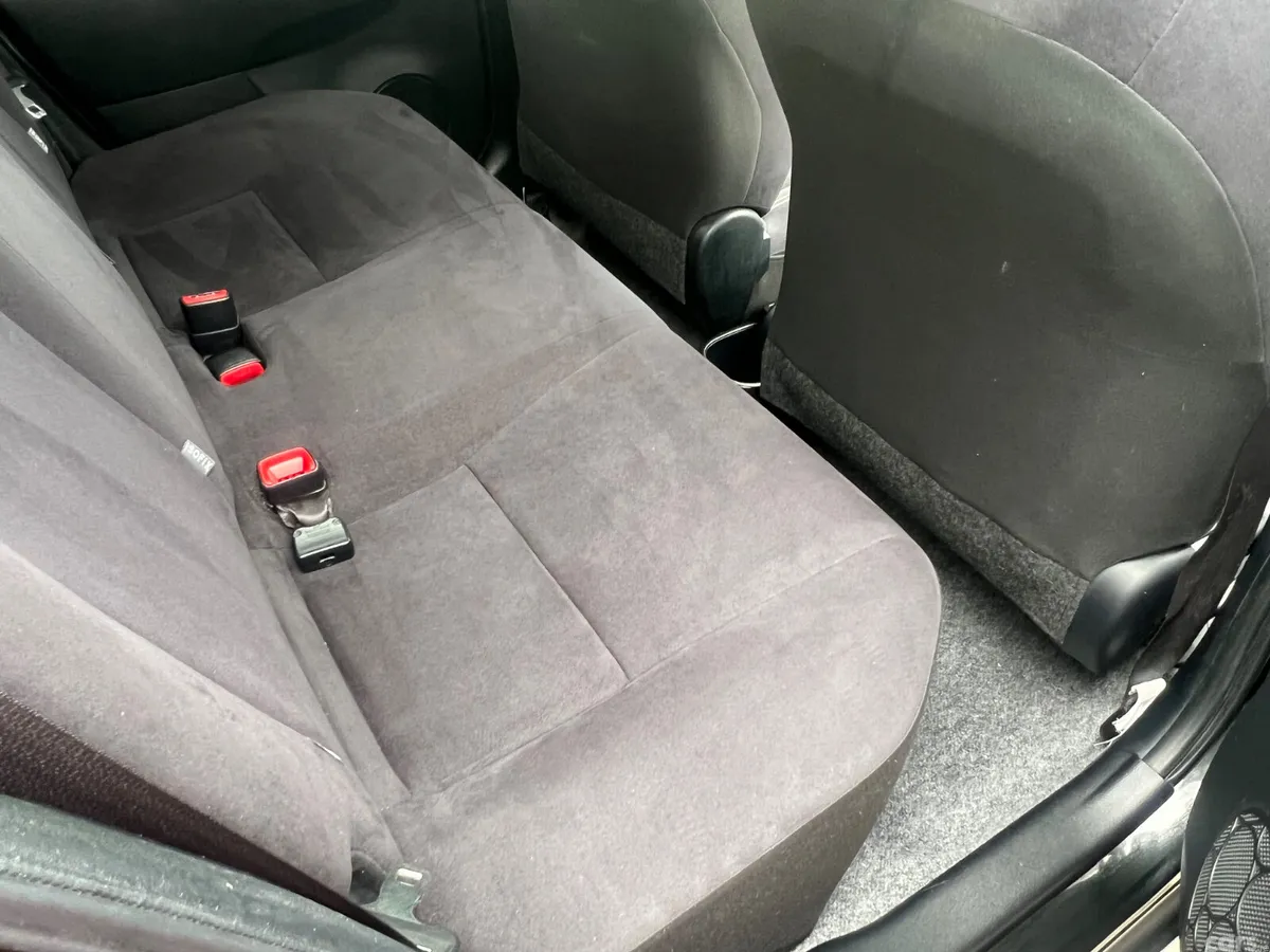 Toyota Vitz Hatchback, Petrol, 2014, Black