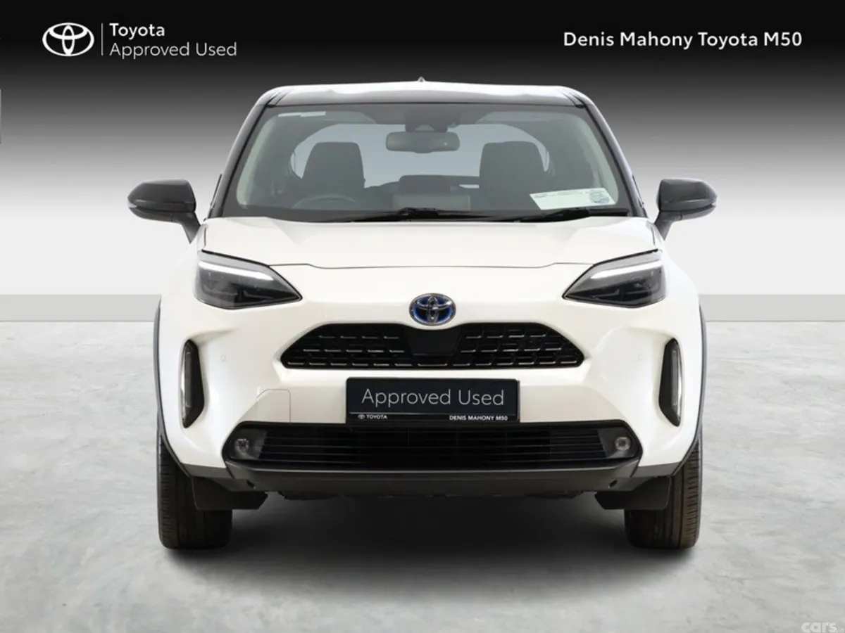 Toyota Yaris Cross SUV, Petrol Hybrid, 2023, White
