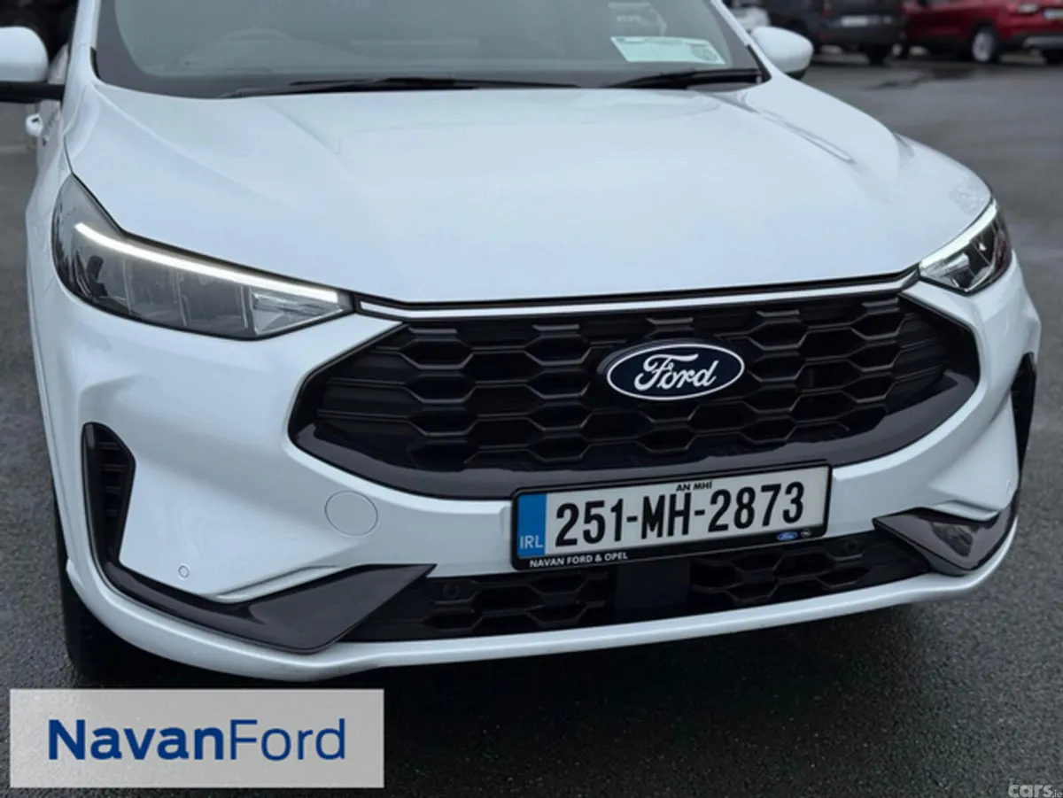 Ford Kuga SUV, Petrol Plug-in Hybrid, 2025, White