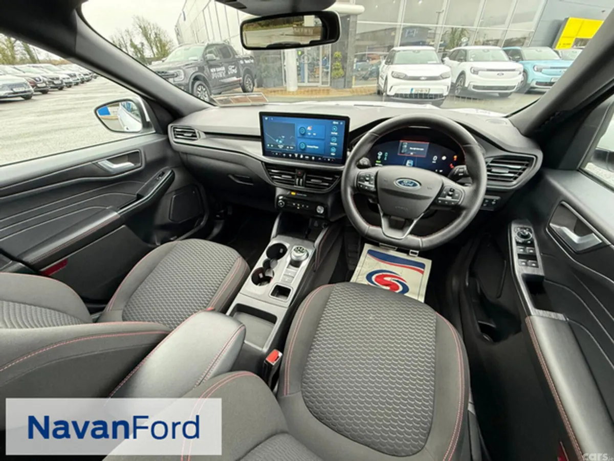 Ford Kuga SUV, Petrol Plug-in Hybrid, 2025, White