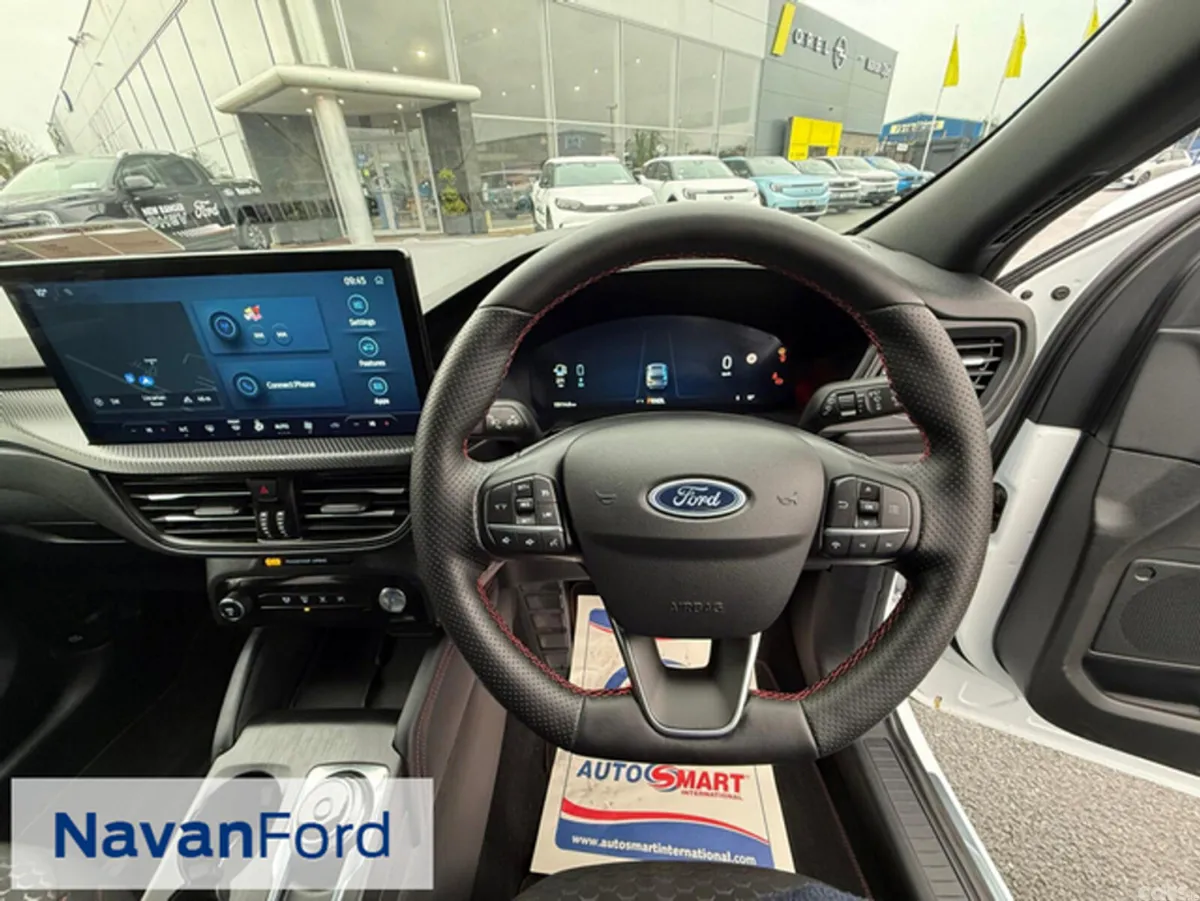 Ford Kuga SUV, Petrol Plug-in Hybrid, 2025, White