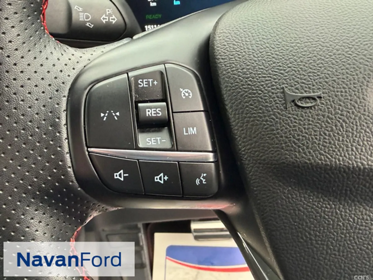 Ford Kuga SUV, Petrol Plug-in Hybrid, 2025, White