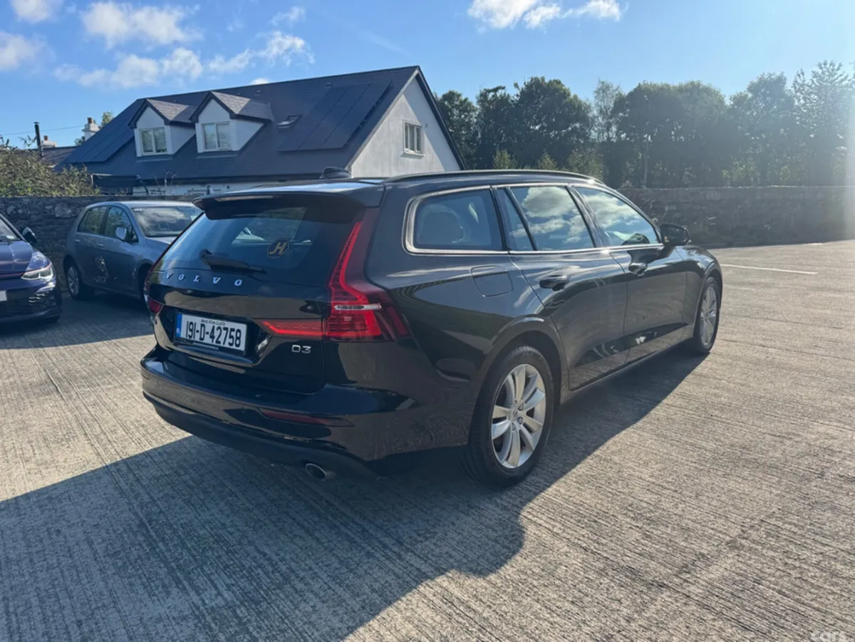 Volvo V60 Estate, Diesel, 2019, Black