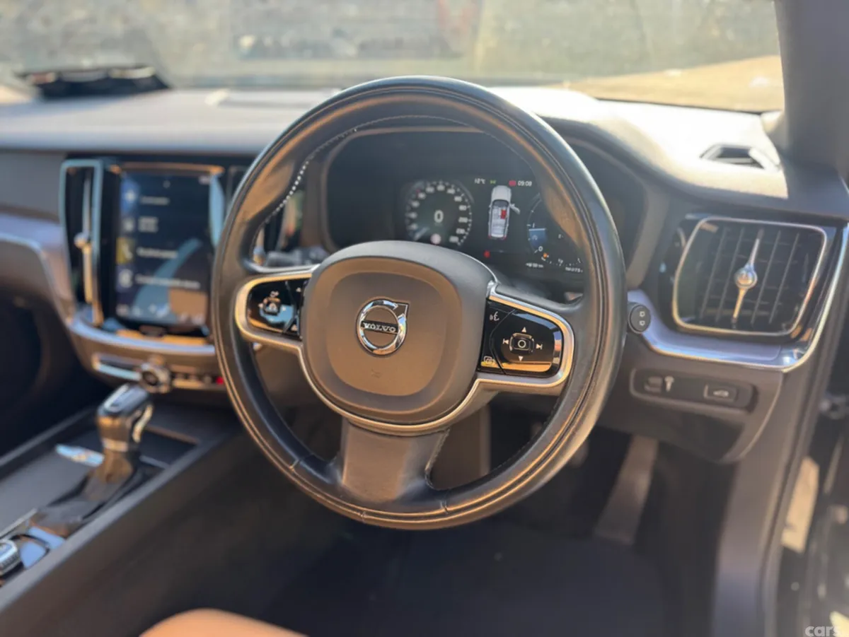 Volvo V60 Estate, Diesel, 2019, Black