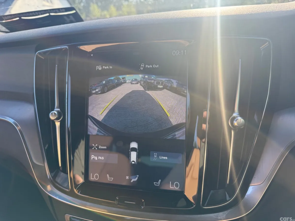 Volvo V60 Estate, Diesel, 2019, Black