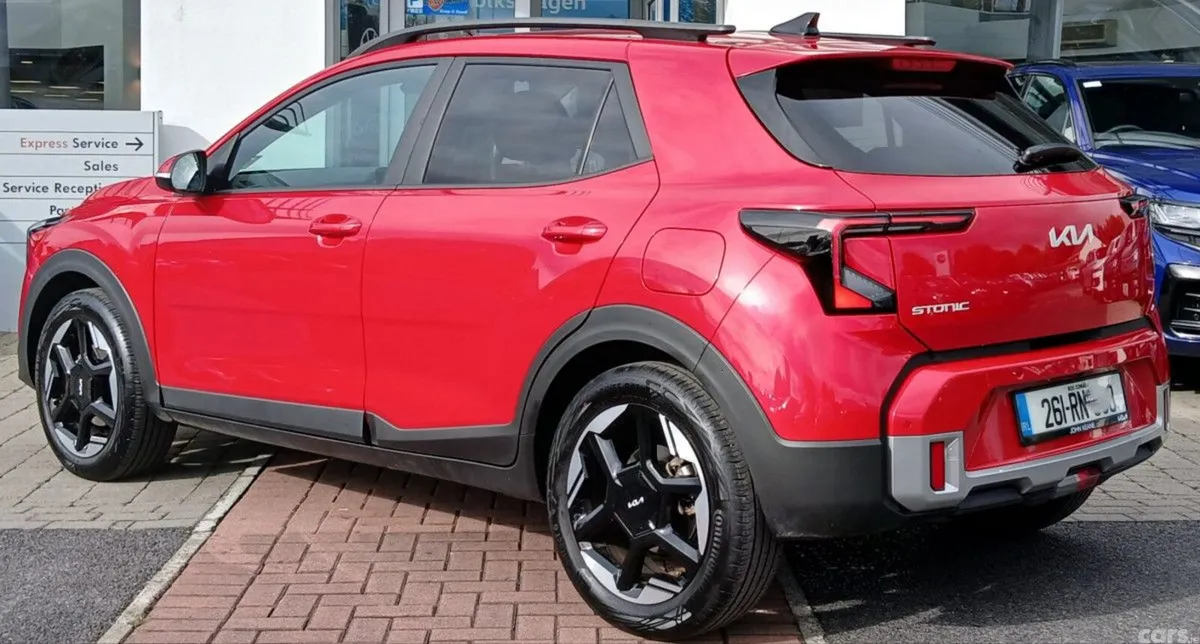 Kia Stonic Estate, Petrol Hybrid, 2026, Red
