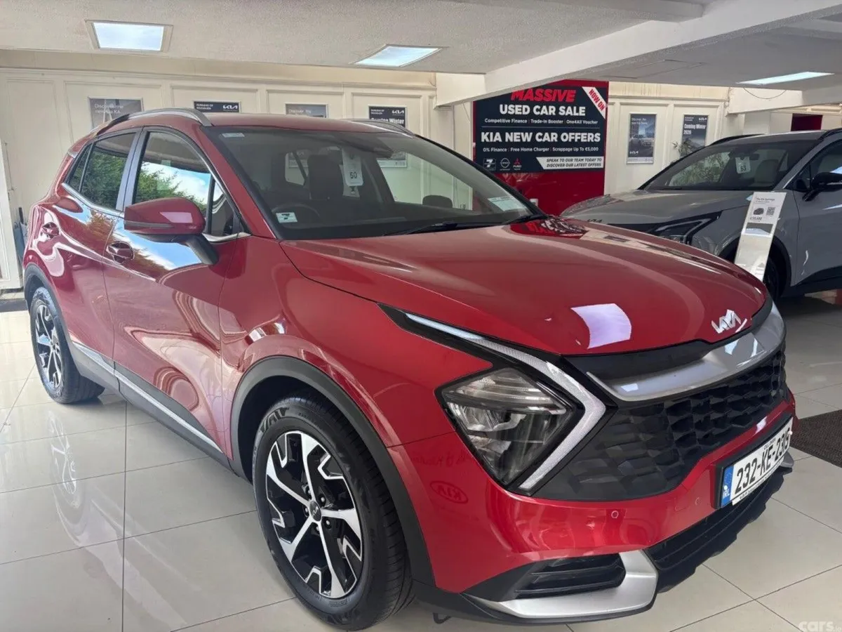 Kia Sportage MPV, Diesel, 2023, Red