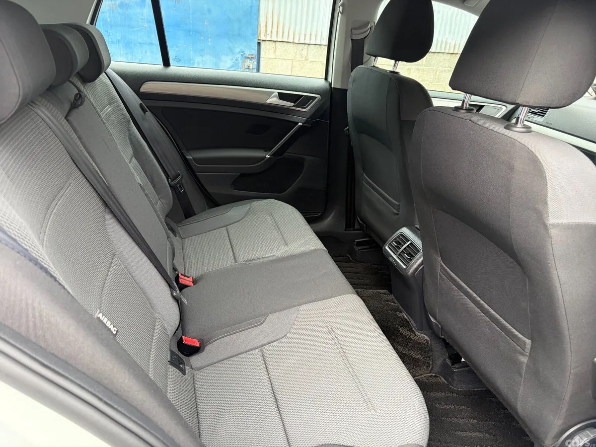 Volkswagen Golf Hatchback, Petrol, 2015, White