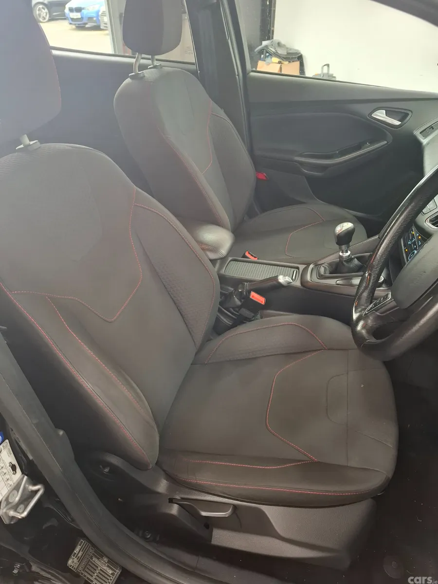 Ford Focus Hatchback, Diesel, 2017, Black