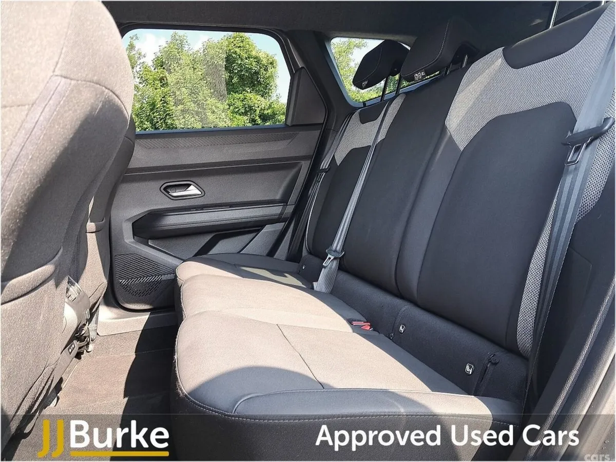 Dacia Bigster SUV, Petrol Hybrid, 2026, Grey