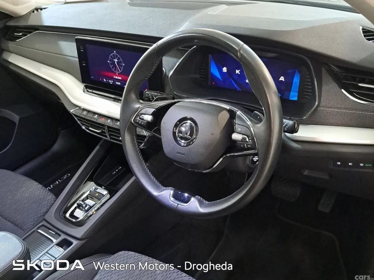 Skoda Octavia Saloon, Petrol Hybrid, 2024, Grey