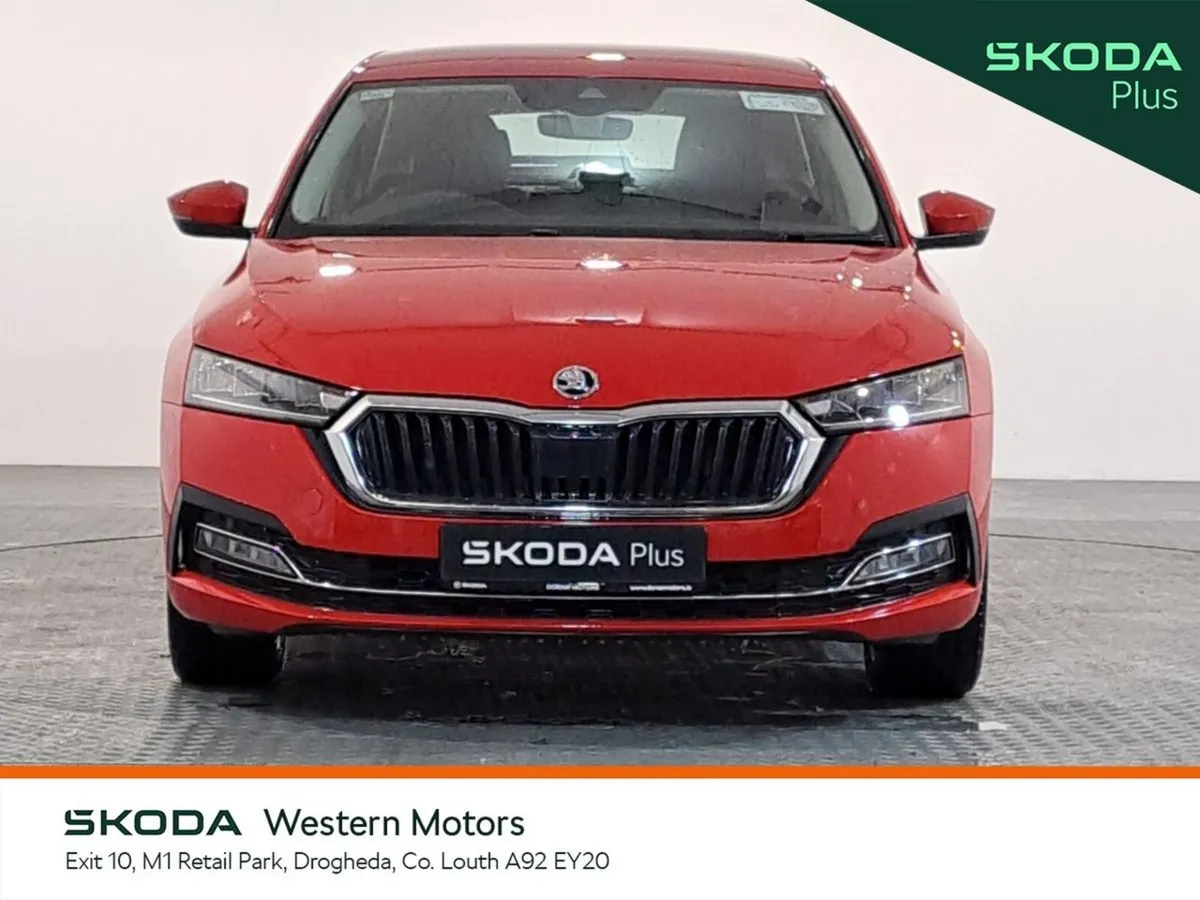 Skoda Octavia Saloon, Petrol, 2023, Red