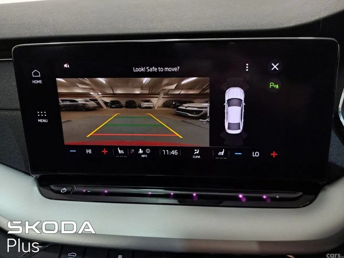 Skoda Octavia Saloon, Petrol, 2023, Red