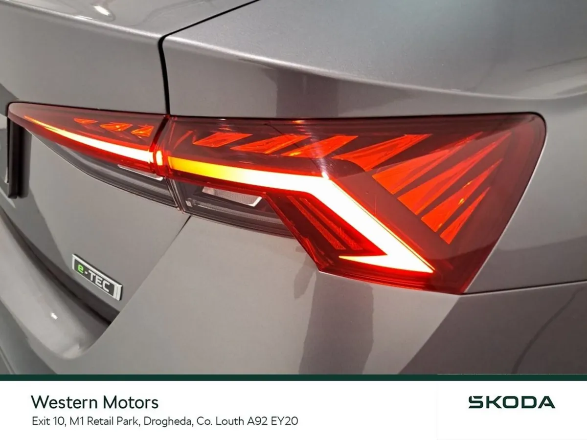 Skoda Octavia Saloon, Petrol Hybrid, 2024, Grey