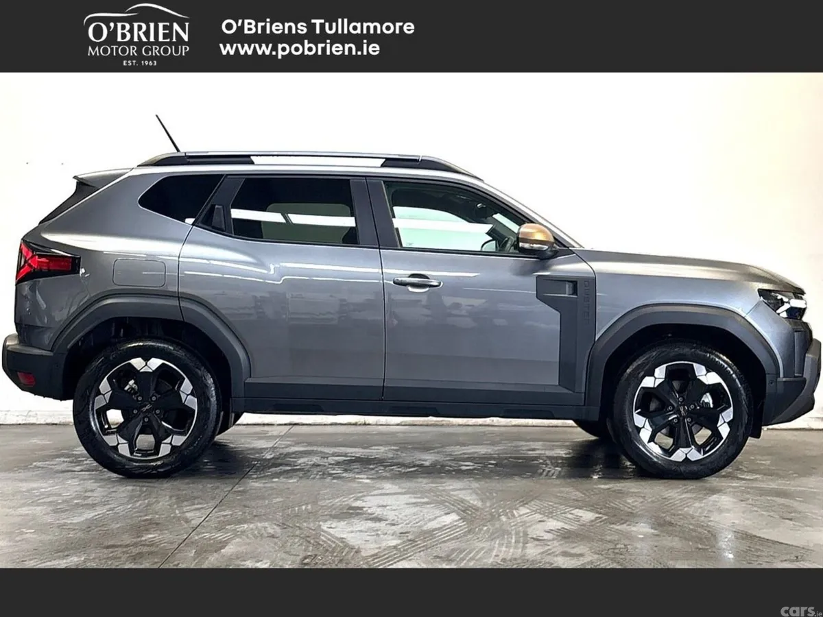 Dacia Duster SUV, Petrol Hybrid, 2026, Grey