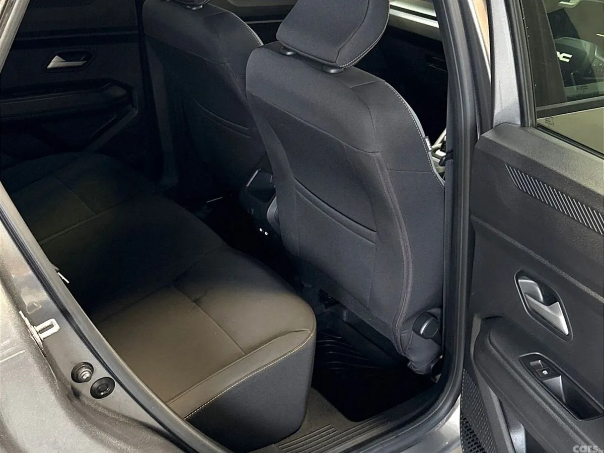 Dacia Duster SUV, Petrol Hybrid, 2026, Grey