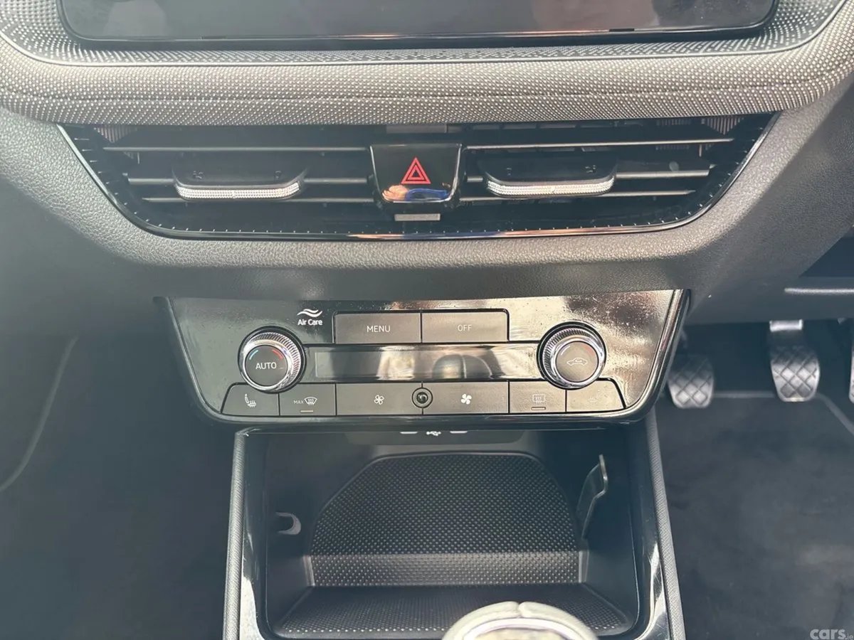 Skoda Fabia Hatchback, Petrol, 2025, Grey