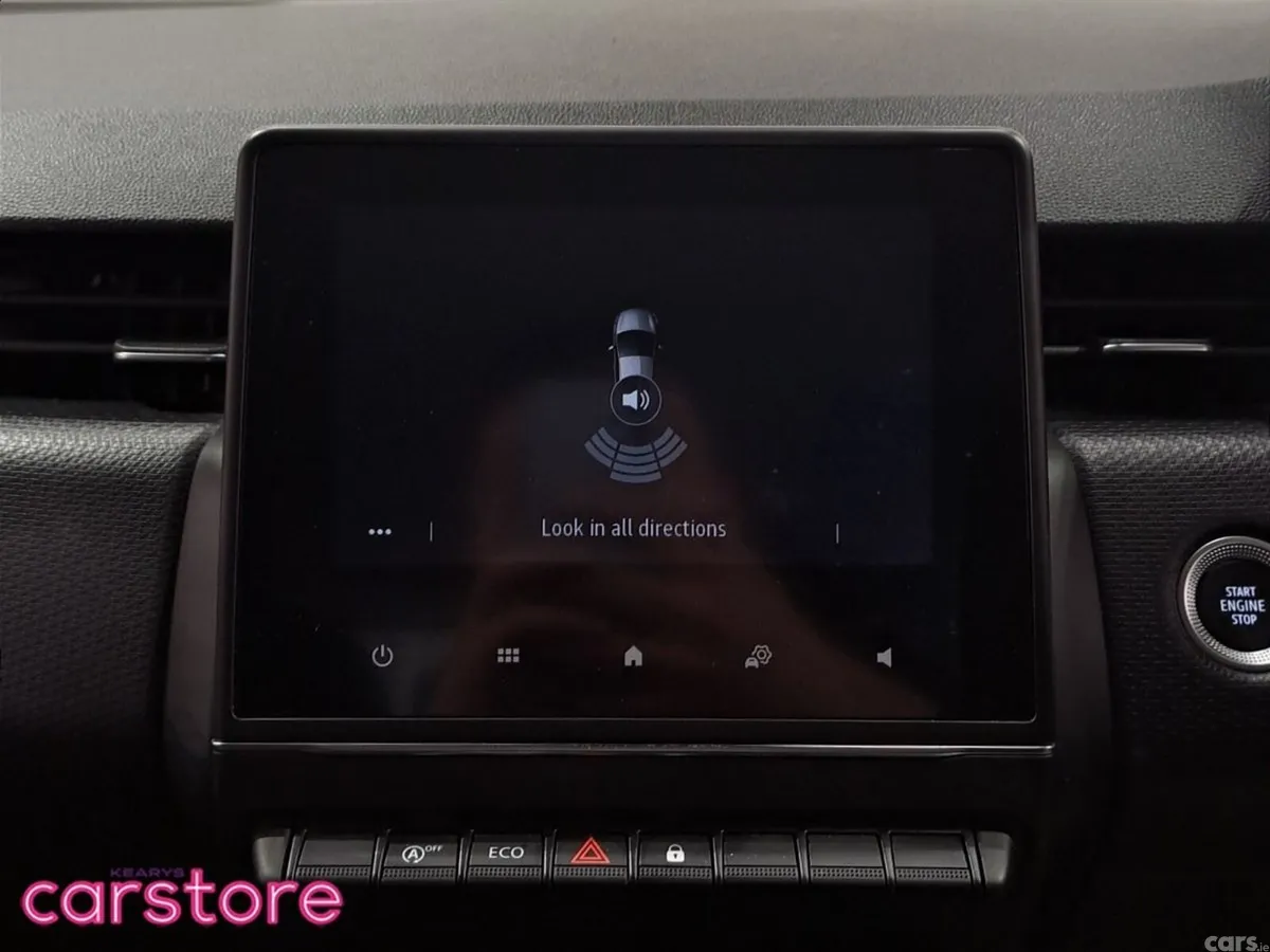 Renault Clio Hatchback, Petrol, 2022, Red