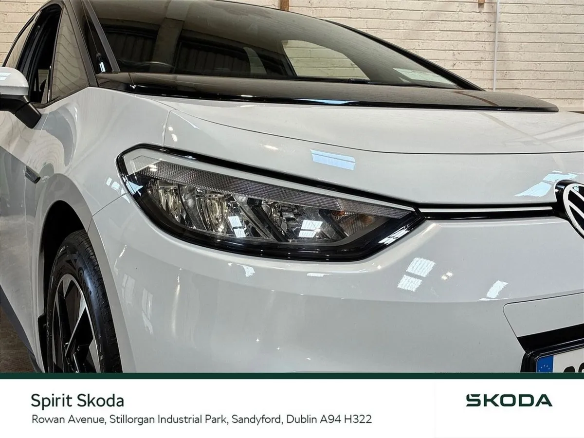 Volkswagen ID.3 Hatchback, Electric, 2023, White