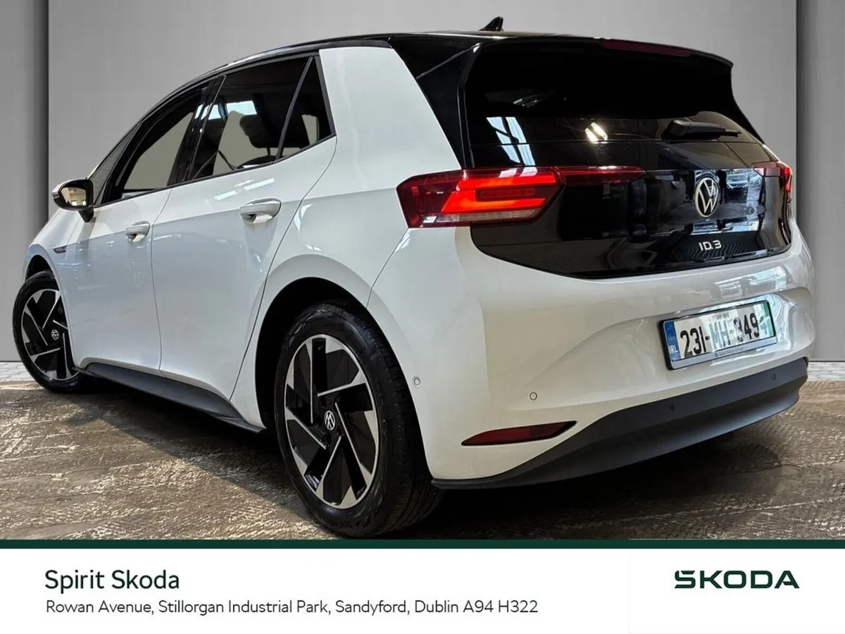 Volkswagen ID.3 Hatchback, Electric, 2023, White