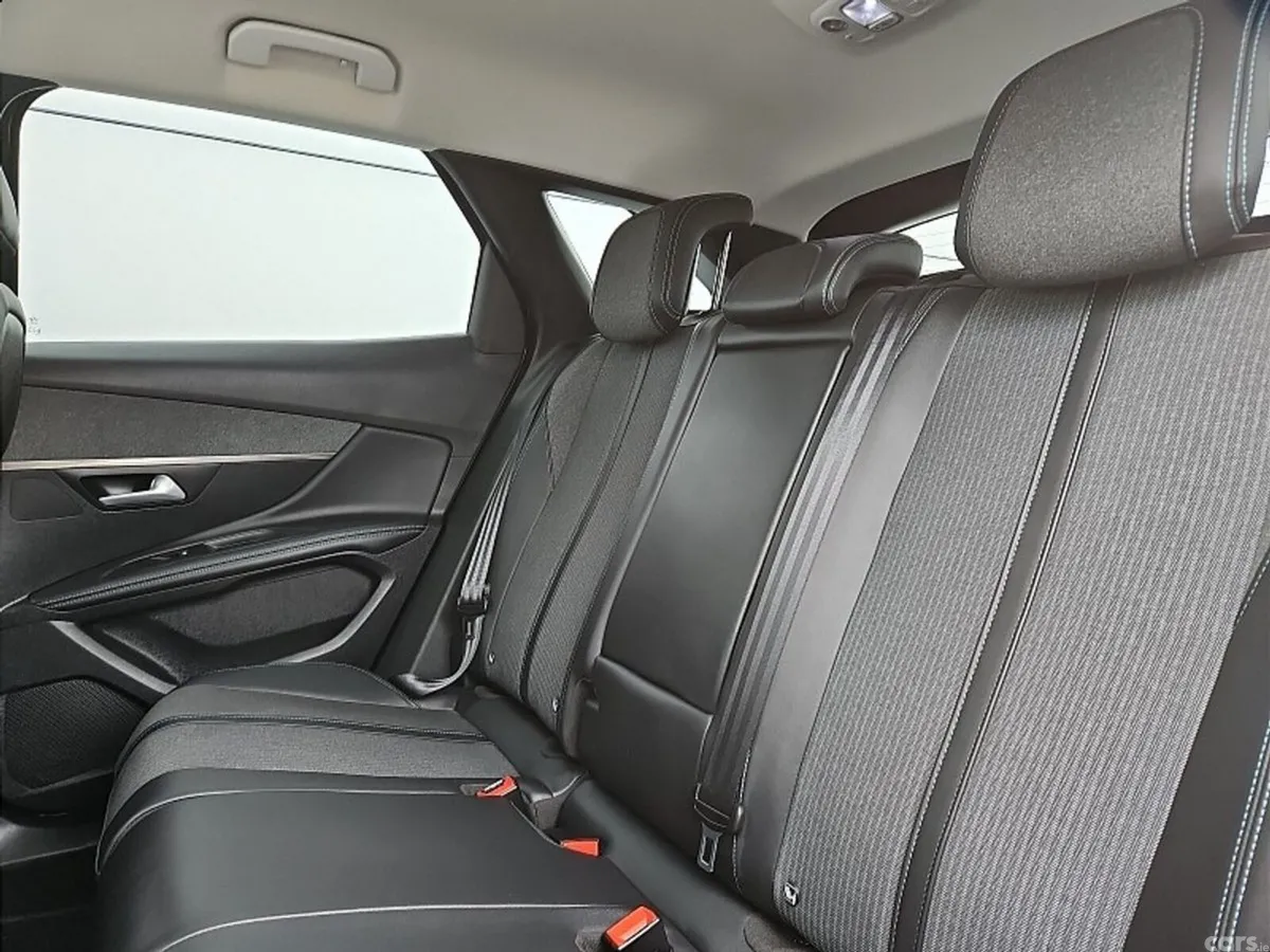 Peugeot 3008 MPV, Diesel, 2022, Grey