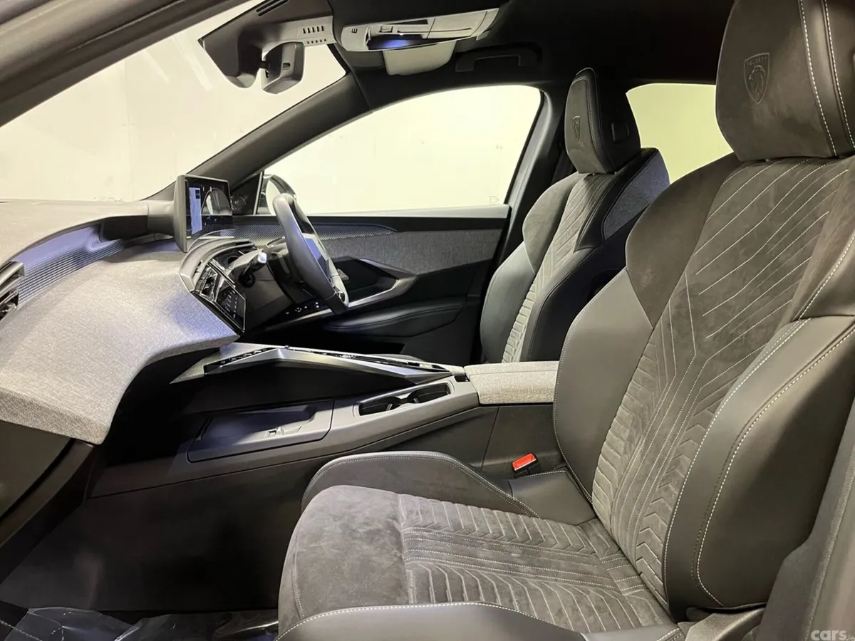 Peugeot 3008 SUV, Electric, 2025, Grey