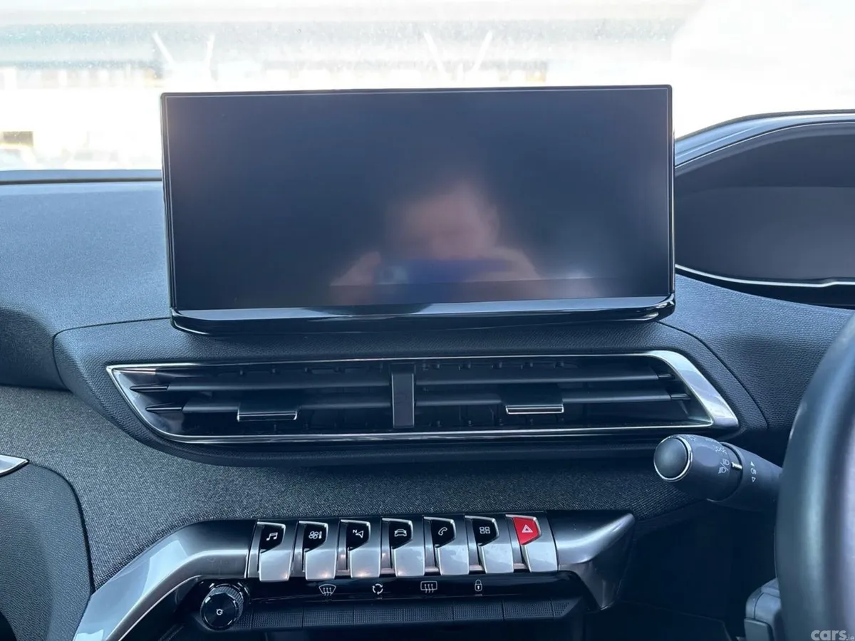 Peugeot 3008 MPV, Diesel, 2023, Blue