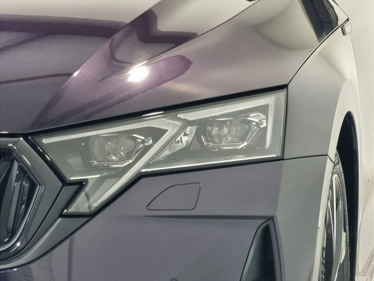 Skoda Octavia Saloon, Diesel, 2027, Purple