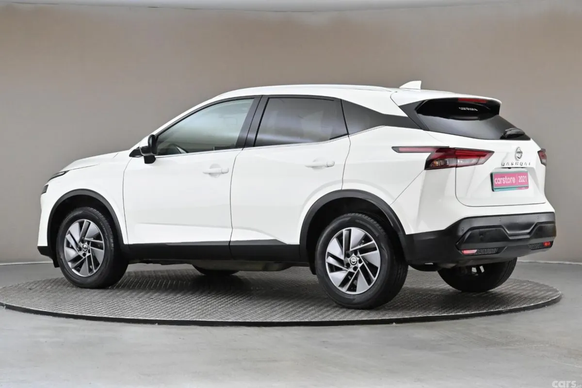 Nissan Qashqai SUV, Petrol Hybrid, 2021, White