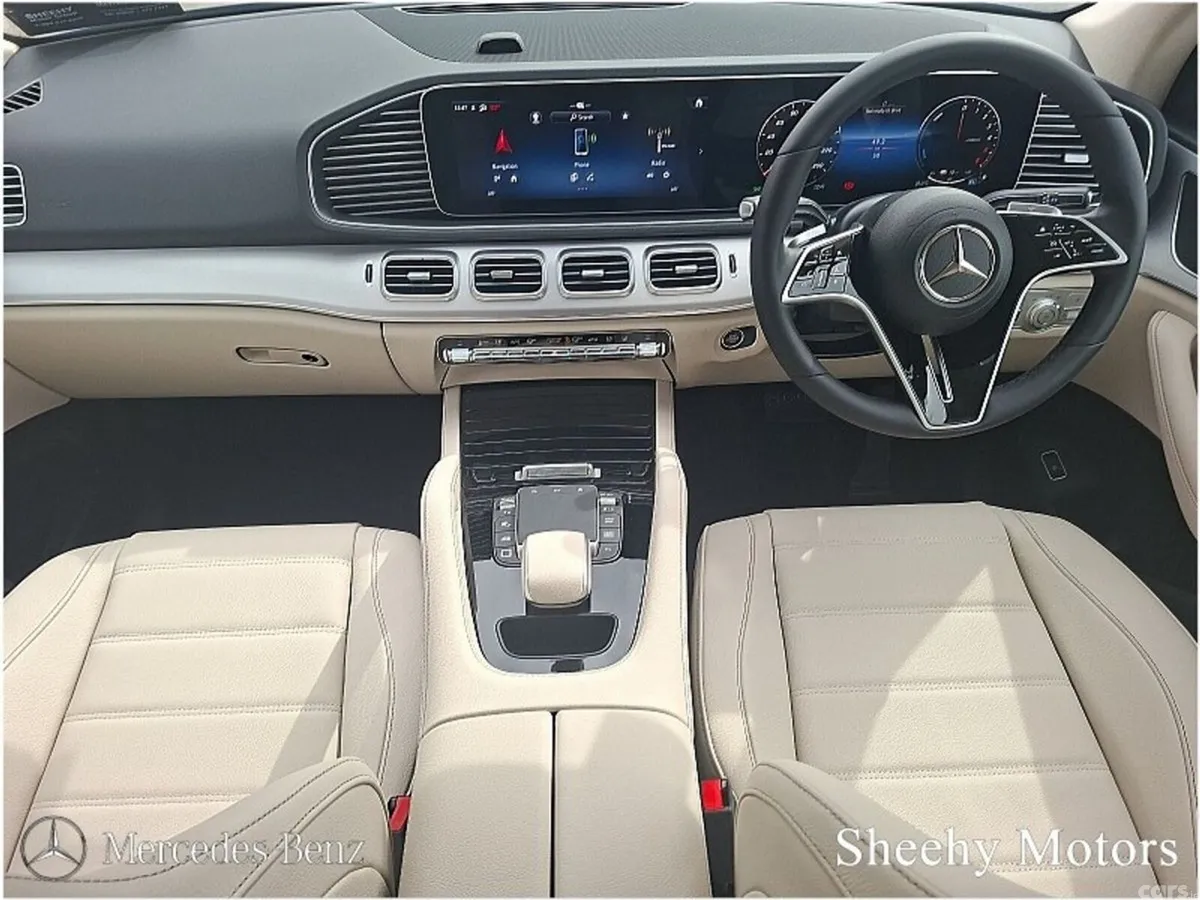 Mercedes-Benz GLE SUV, Diesel Plug-in Hybrid, 2027, Blue